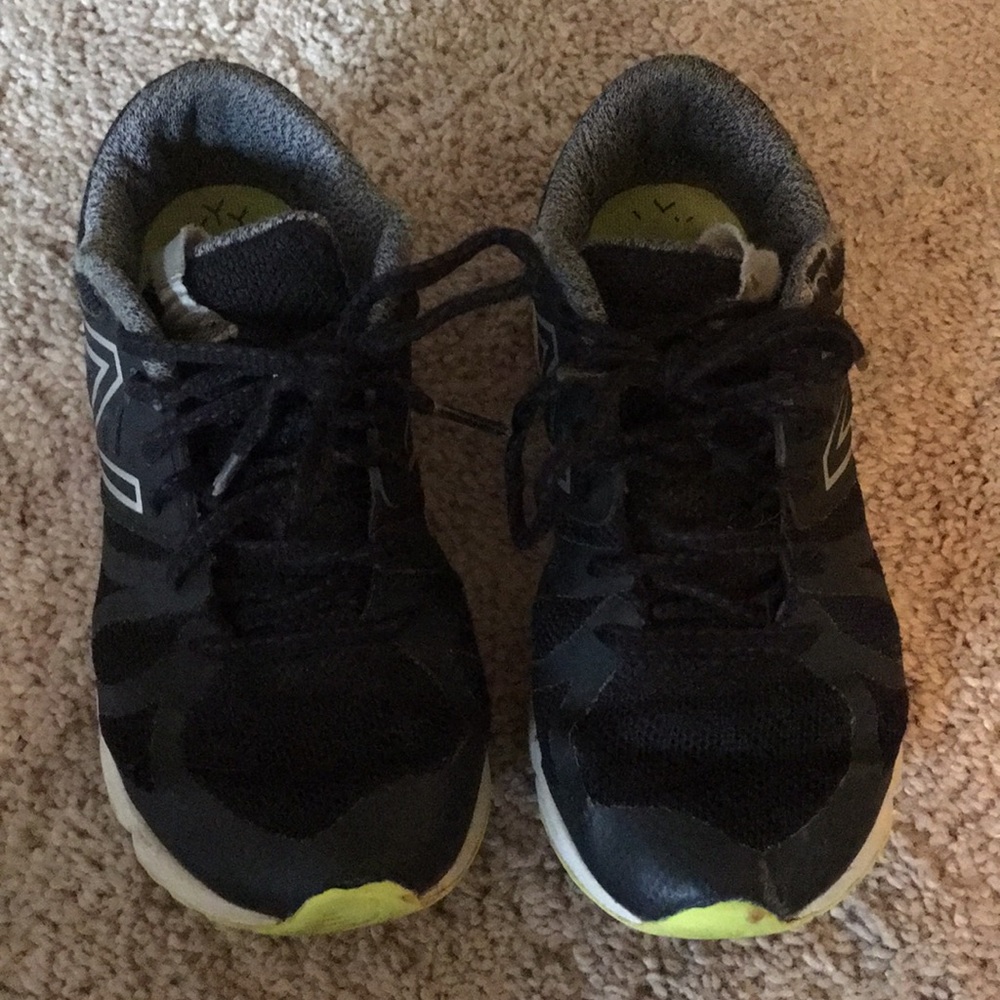 New Balance Boys Tennis Shoes